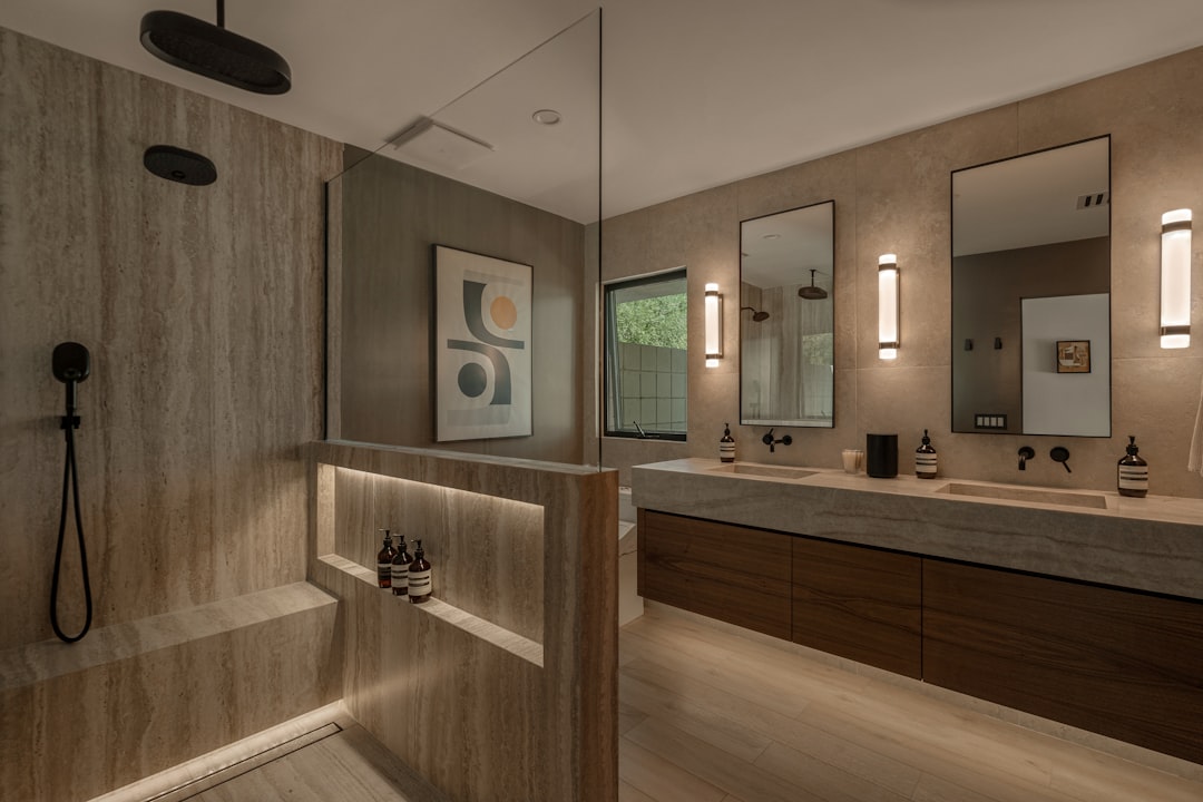 Seasonal bathroom remodeling in Lakewood, CA